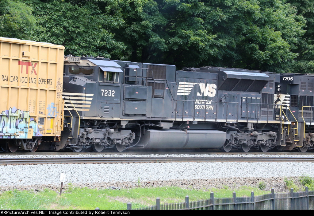 NS 7232